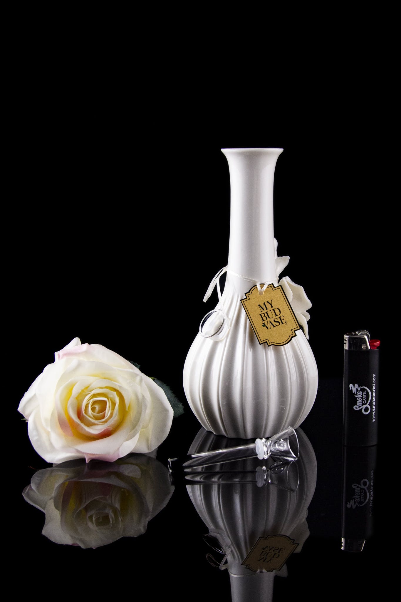 My Bud Vase Rose Porcelain Vase Bong